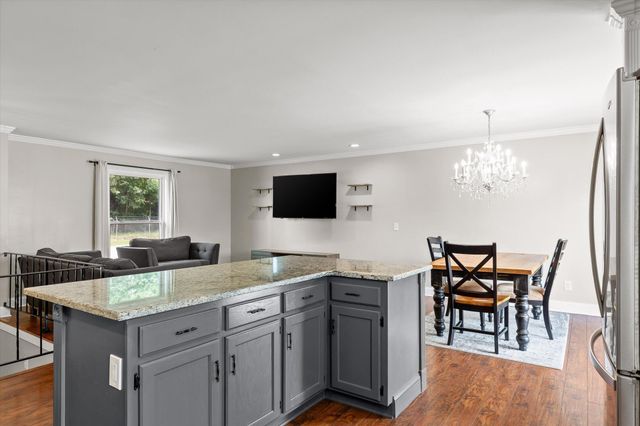 150 Rocky Ford Road, Rossville, GA 30741