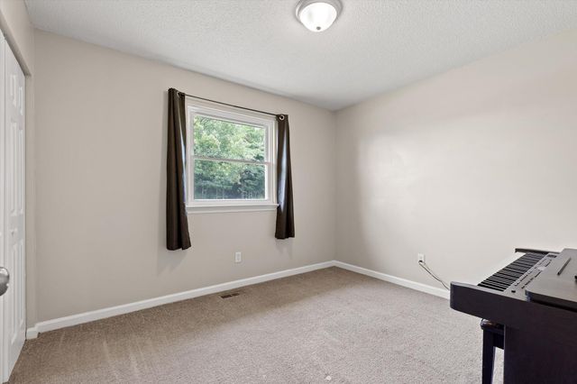 150 Rocky Ford Road, Rossville, GA 30741