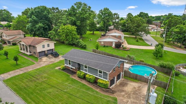 150 Rocky Ford Road, Rossville, GA 30741