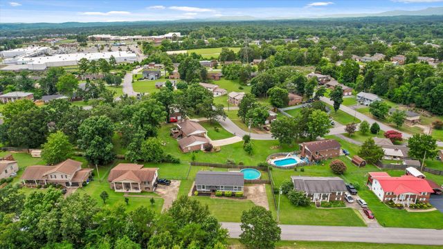 150 Rocky Ford Road, Rossville, GA 30741