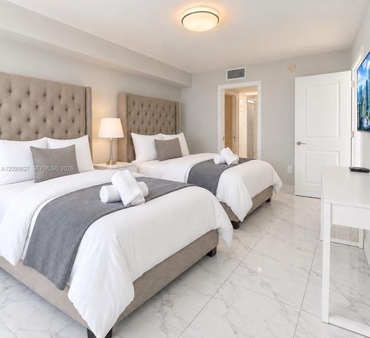 1200 Brickell Bay Drive PH4103, Miami, FL 33131