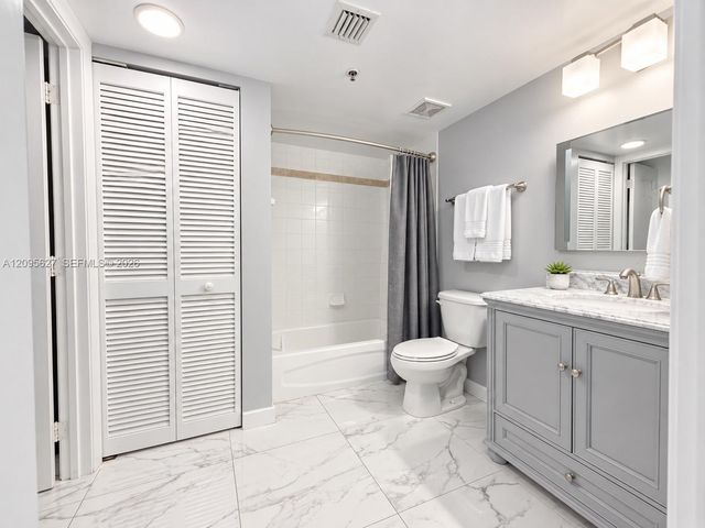 1200 Brickell Bay Drive PH4103, Miami, FL 33131