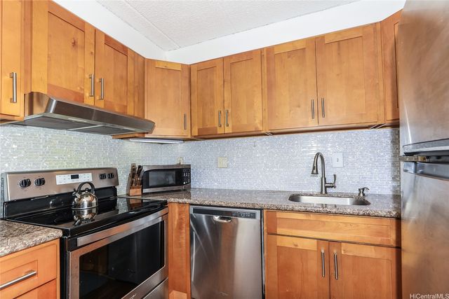 430 Keoniana Street 1307, Honolulu, HI 96815