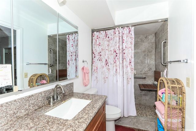 430 Keoniana Street 1307, Honolulu, HI 96815