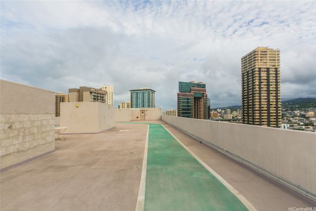 430 Keoniana Street 1307, Honolulu, HI 96815