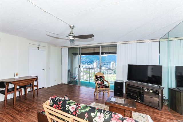 430 Keoniana Street 1307, Honolulu, HI 96815