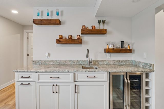 2705 SW 21st Circle, Ankeny, IA 50023