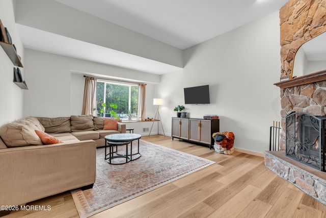 367 Middlewood Road, Middletown, NJ 07748