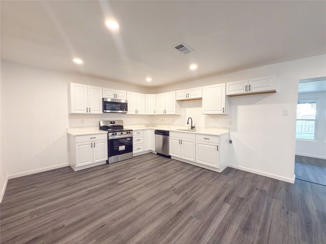 418 Clover Lane, Garland, TX 75043