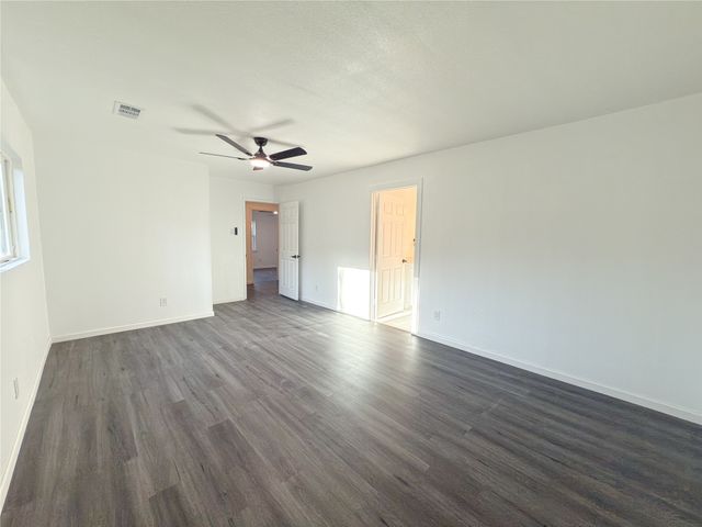 418 Clover Lane, Garland, TX 75043