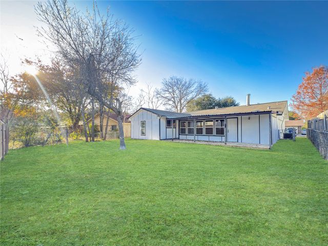 418 Clover Lane, Garland, TX 75043