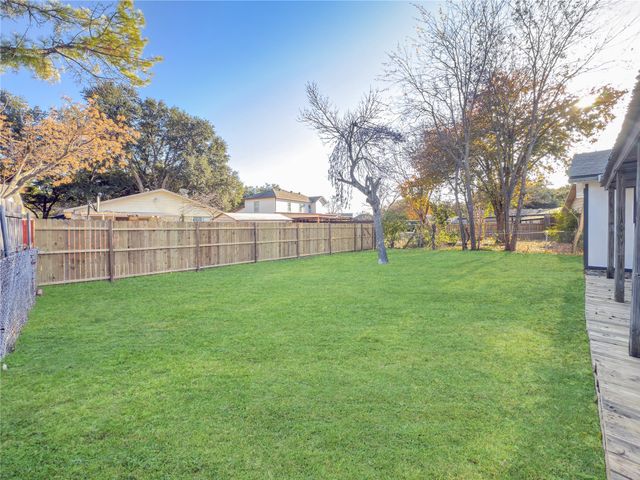 418 Clover Lane, Garland, TX 75043