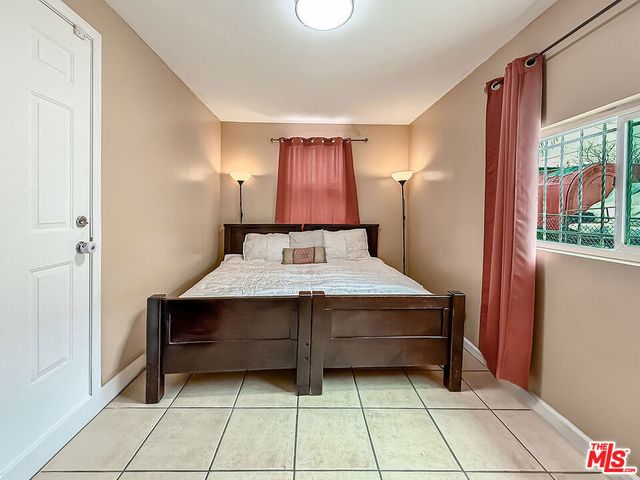 1765 E 113th Street, Los Angeles, CA 90059