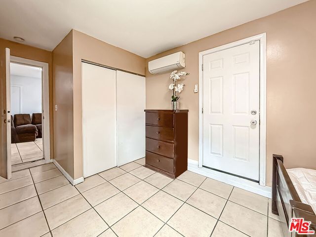 1765 E 113th Street, Los Angeles, CA 90059