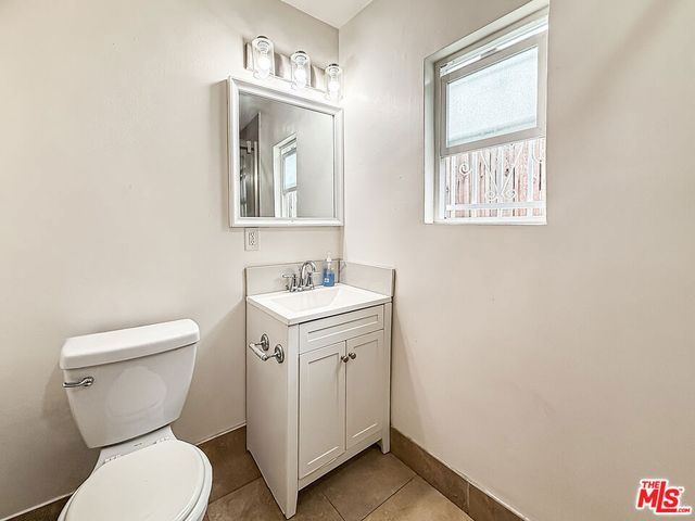 1765 E 113th Street, Los Angeles, CA 90059