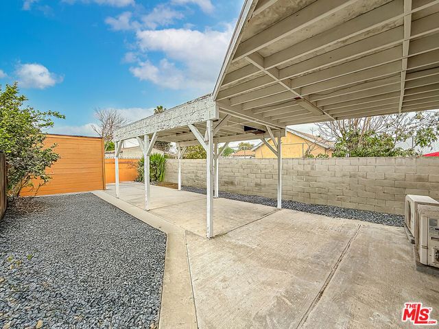 1765 E 113th Street, Los Angeles, CA 90059