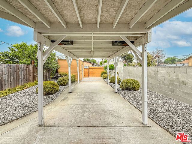 1765 E 113th Street, Los Angeles, CA 90059