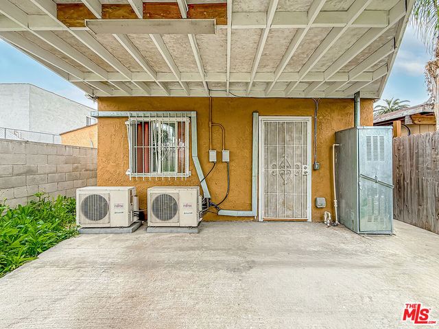 1765 E 113th Street, Los Angeles, CA 90059