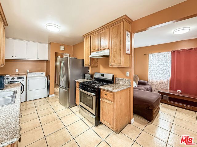 1765 E 113th Street, Los Angeles, CA 90059