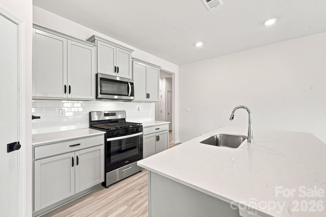 3662 Charles Street NW, Conover, NC 28613
