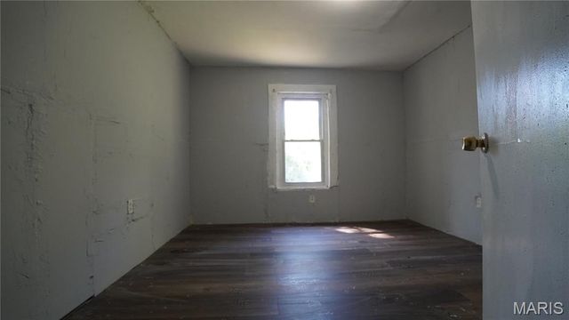 5457 Helen Avenue, St Louis, MO 63136