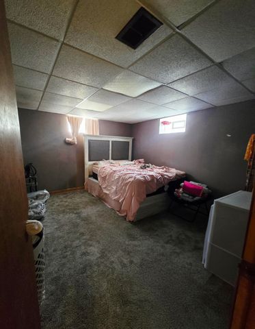 8606 Calumet Avenue, Munster, IN 46321