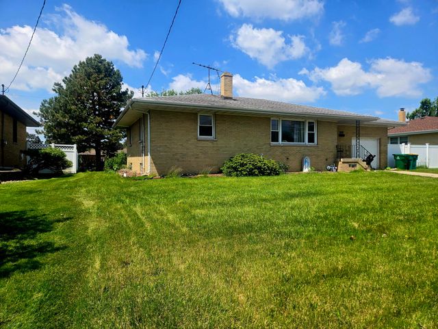 8606 Calumet Avenue, Munster, IN 46321