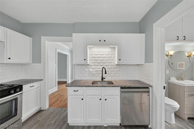 2017 Goodnor Road, Cleveland Heights, OH 44118