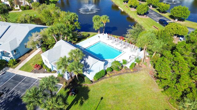 1638 SE Green Acres Circle G101, Port St Lucie, FL 34952