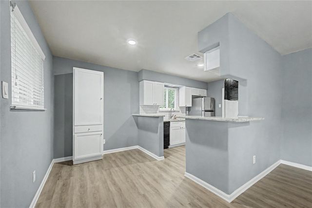6343 Maple Hill Drive, Houston, TX 77088