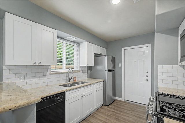 6343 Maple Hill Drive, Houston, TX 77088