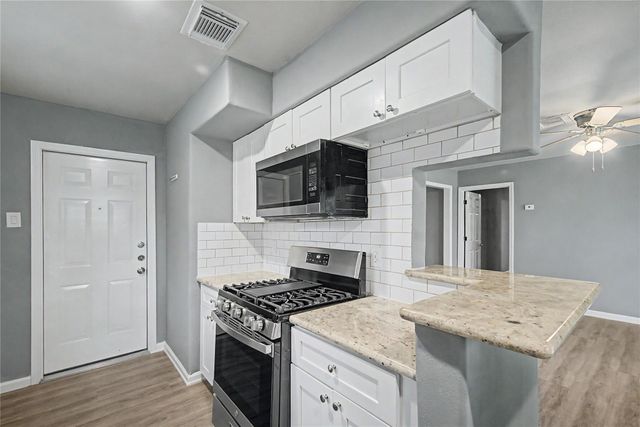 6343 Maple Hill Drive, Houston, TX 77088