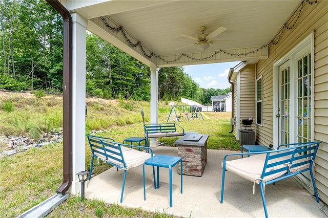 2431 Redwood Hill Run, Kernersville, NC 27284