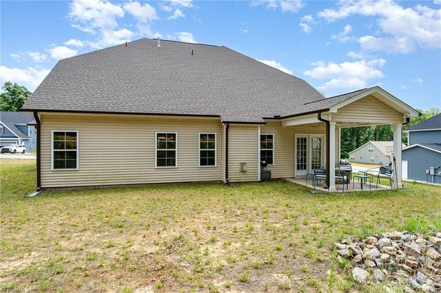 2431 Redwood Hill Run, Kernersville, NC 27284