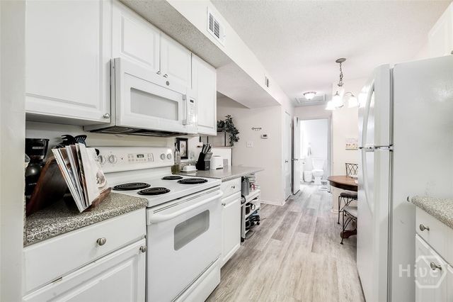 401 N Cromwell Road Q7, Savannah, GA 31410