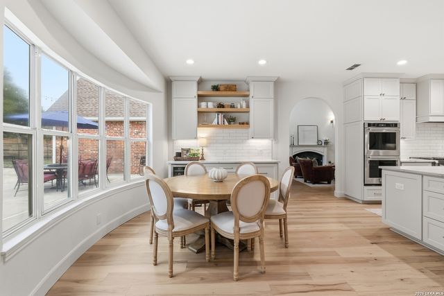 7380 Rolling Acres Trail, Fair Oaks Ranch, TX 78015