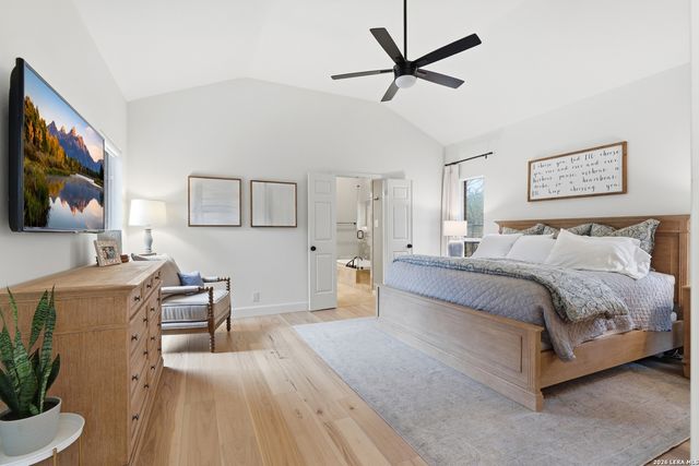 7380 Rolling Acres Trail, Fair Oaks Ranch, TX 78015