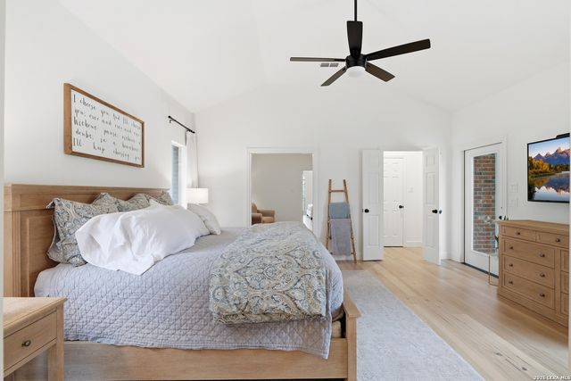 7380 Rolling Acres Trail, Fair Oaks Ranch, TX 78015