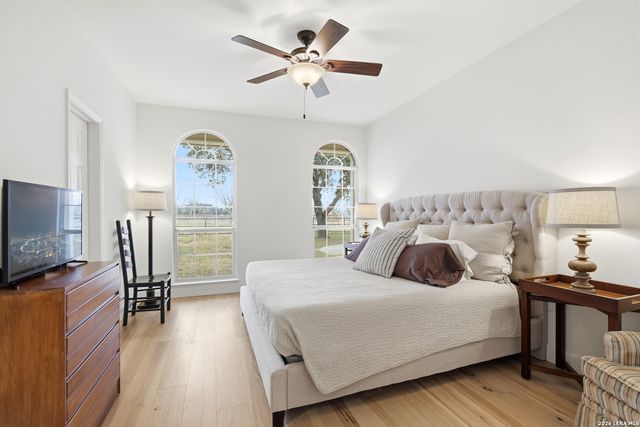 7380 Rolling Acres Trail, Fair Oaks Ranch, TX 78015