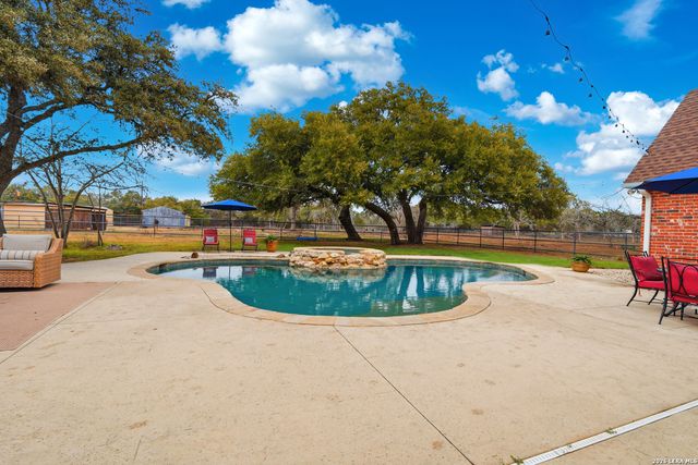7380 Rolling Acres Trail, Fair Oaks Ranch, TX 78015