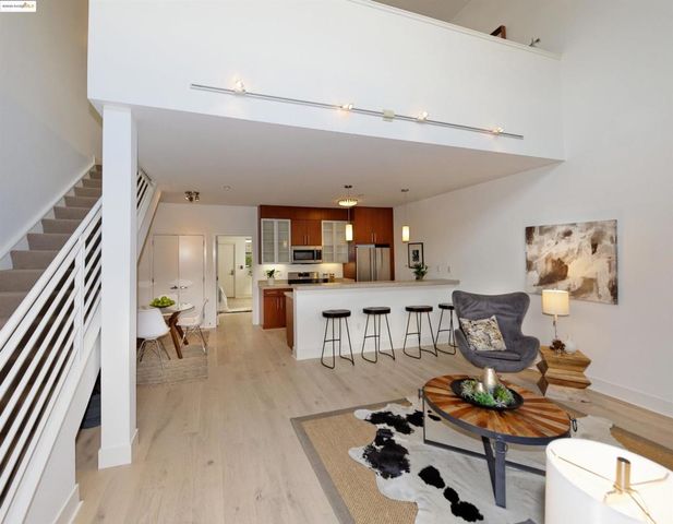 1565 32nd Street 3, Oakland, CA 94608