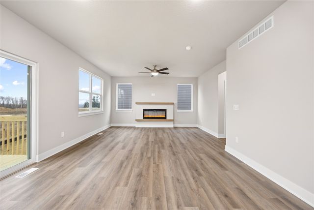 1440 S 91st Street, West Des Moines, IA 50266