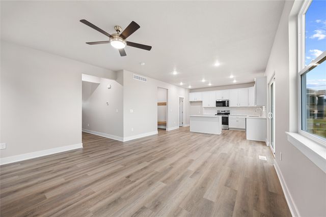 1440 S 91st Street, West Des Moines, IA 50266