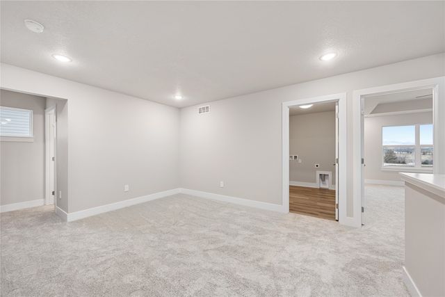 1440 S 91st Street, West Des Moines, IA 50266