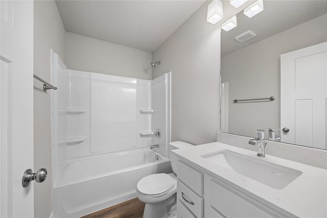 1440 S 91st Street, West Des Moines, IA 50266