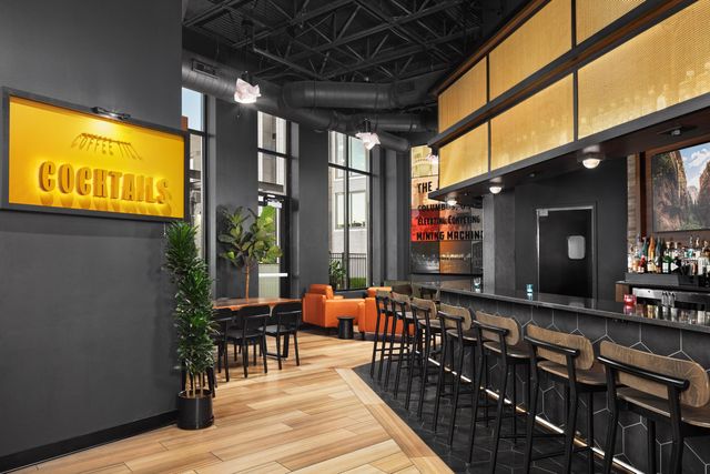 270 Dickenson Street, 202, Columbus, OH 43215