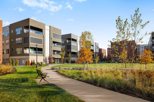 270 Dickenson Street, 202, Columbus, OH 43215