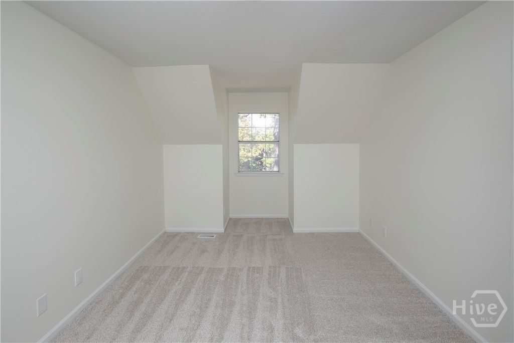 Image 19 of property listing at 105 Mapmaker Lane, Savannah, GA 31410