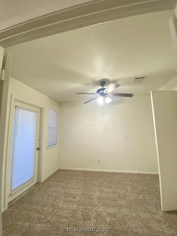1305 West Villa Maria Road C201, Bryan, TX 77801