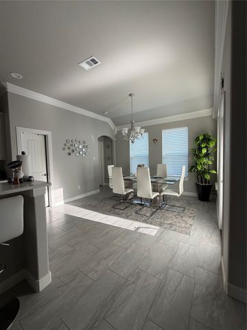 636 Xavier Court, Waxahachie, TX 75165